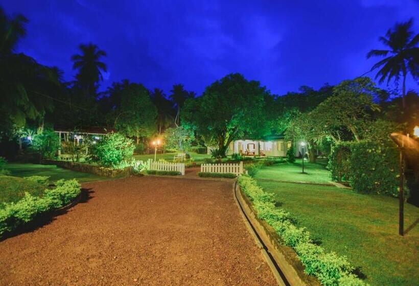 پانسیون Thalpe Walawwa Heritage Villa