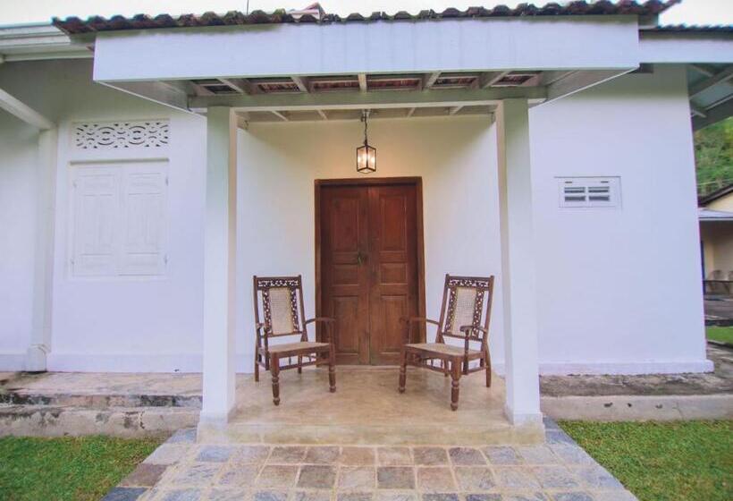 پانسیون Thalpe Walawwa Heritage Villa