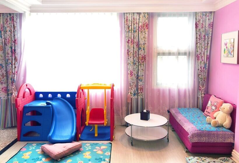 تختخواب و صبحانه Jane Castle