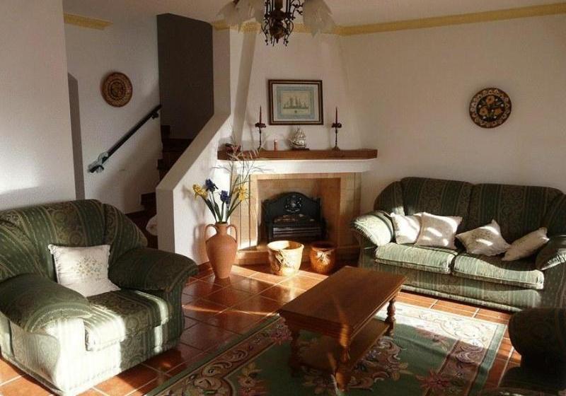Отель Apartamentos Os Descobrimentos