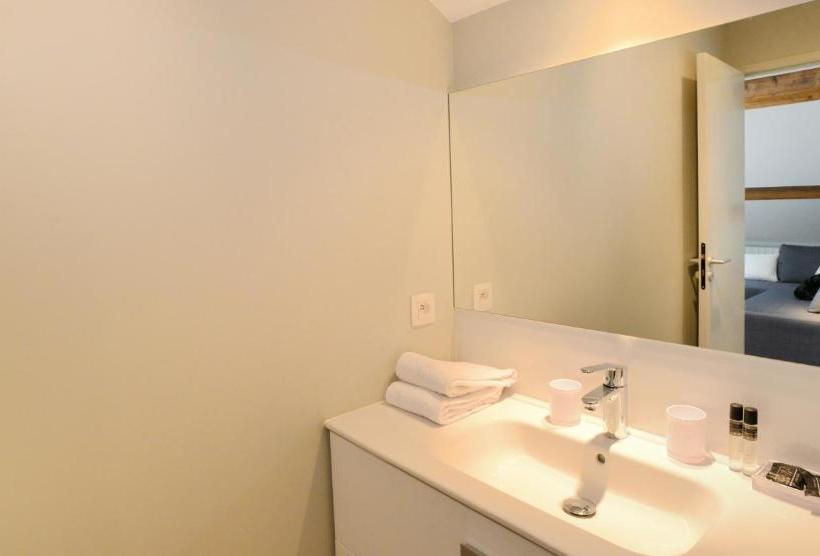 هتل Appart Ambiance Le Jarente