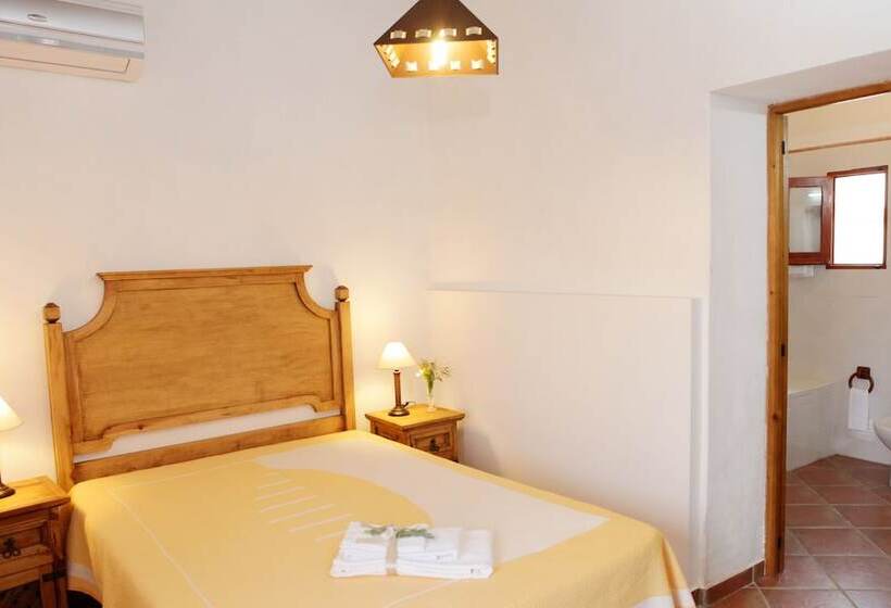 هتل Casas Do Palheiro Velho