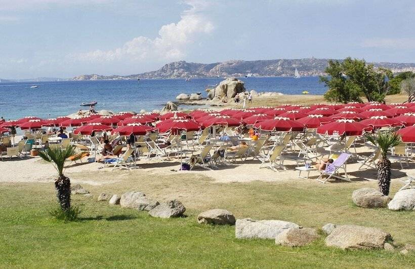 هتل Club Esse Residence Capo D'orso