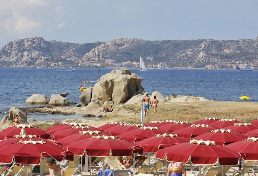 هتل Club Esse Residence Capo D'orso