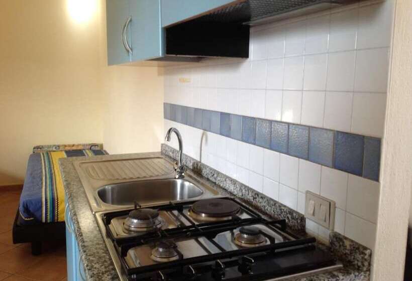 هتل Club Esse Residence Capo D'orso