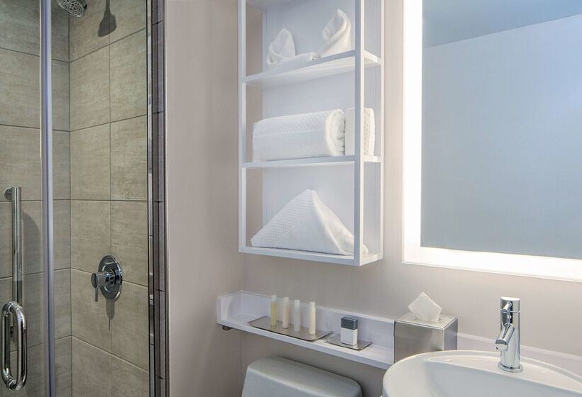 호텔 Doubletree By Hilton  New York Times Square West