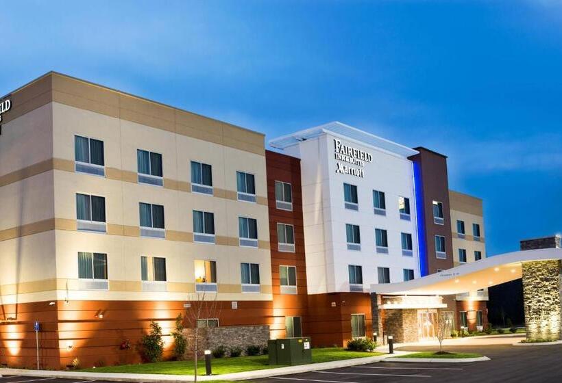 בית מלון כפרי Fairfield Inn & Suites By Marriott Dickson