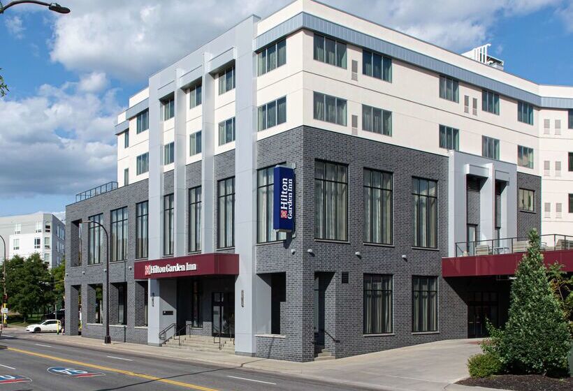 هتل Hilton Garden Inn Minneapolis University Area