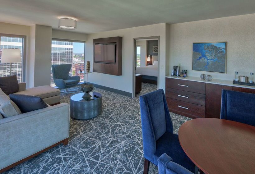 هتل Hilton Norfolk The Main