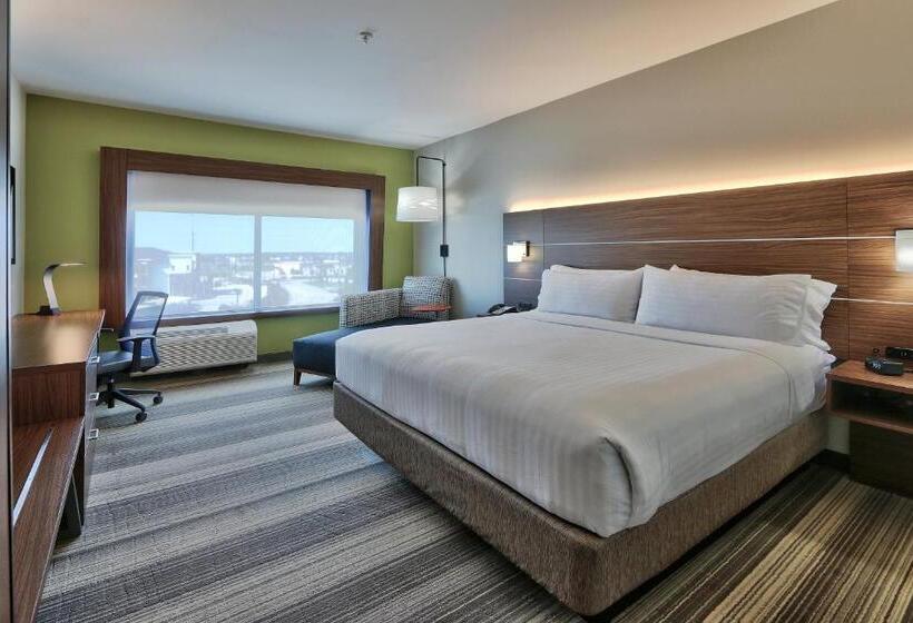 هتل Holiday Inn Express & Suites   Houston East   Beltway 8, An Ihg