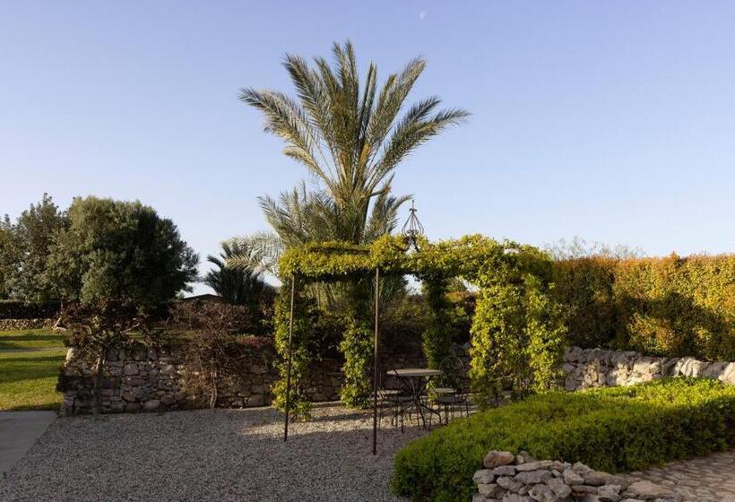 هتل Masseria Del Carrubo