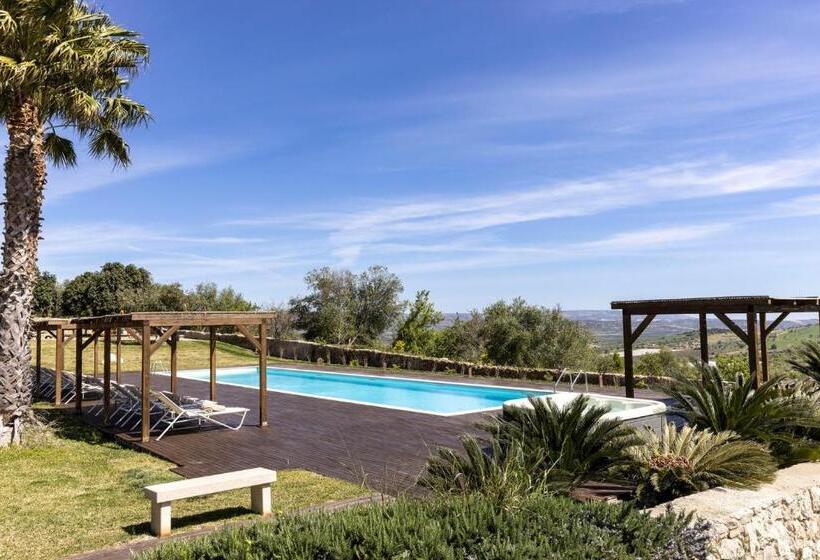 هتل Masseria Del Carrubo