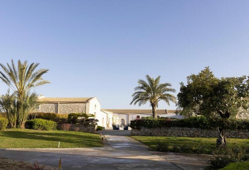 هتل Masseria Del Carrubo