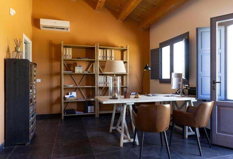 هتل Masseria Del Carrubo