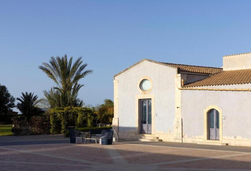 هتل Masseria Del Carrubo