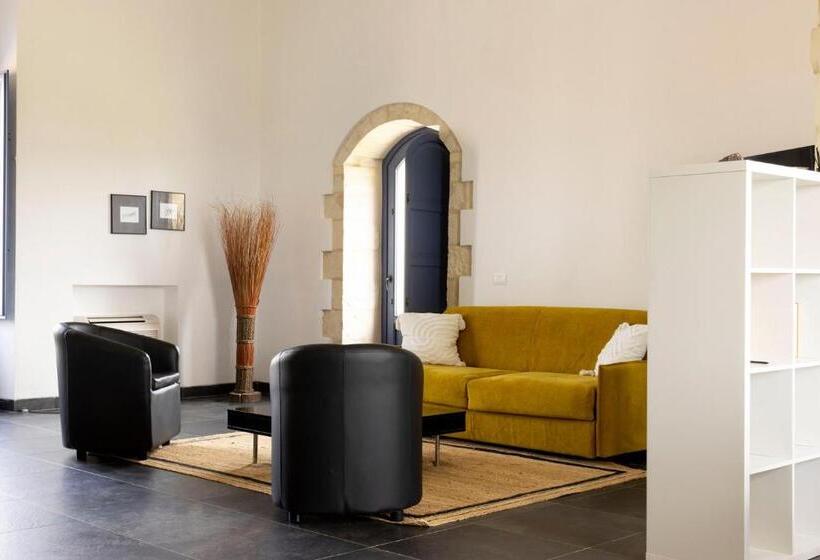 هتل Masseria Del Carrubo