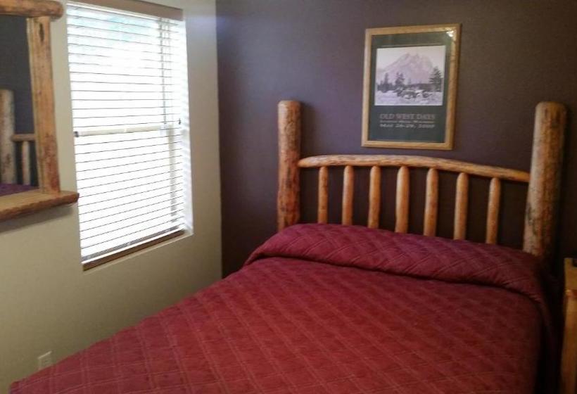هتل Multi Resorts At Jackson Pines