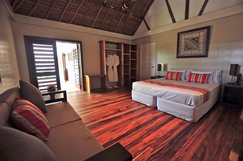 هتل Paradise Cove Resort