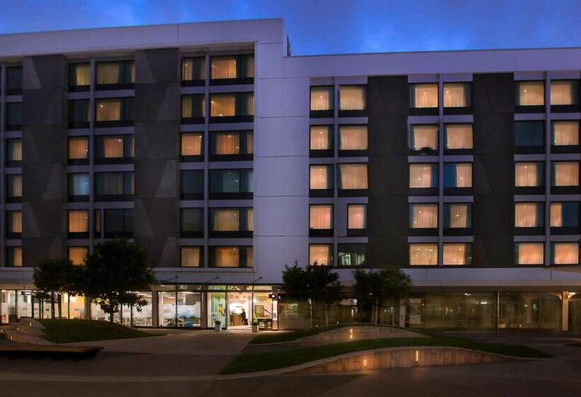 בית מלון כפרי Quest Highbrook