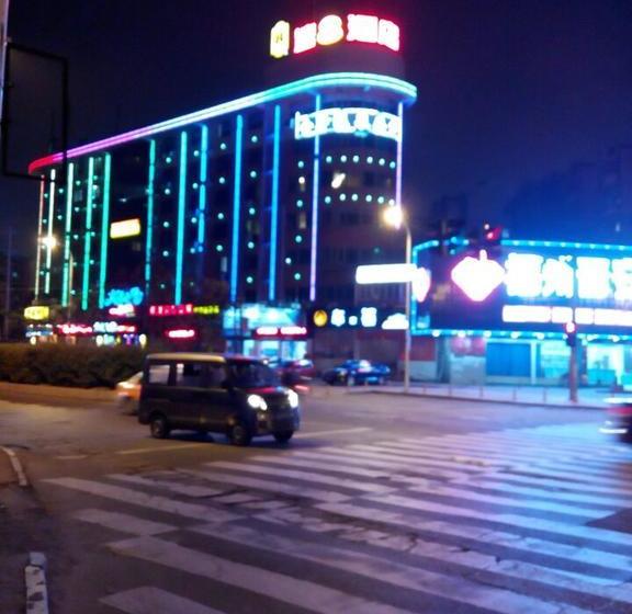 בית מלון כפרי Super 8 Fuzhou Fumalu Gu Shan