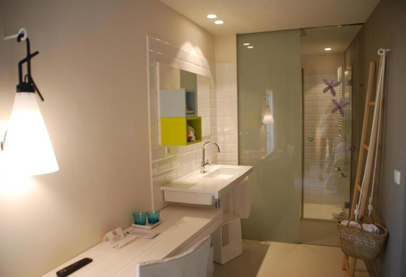 هتل Tarongeta   Adults Only