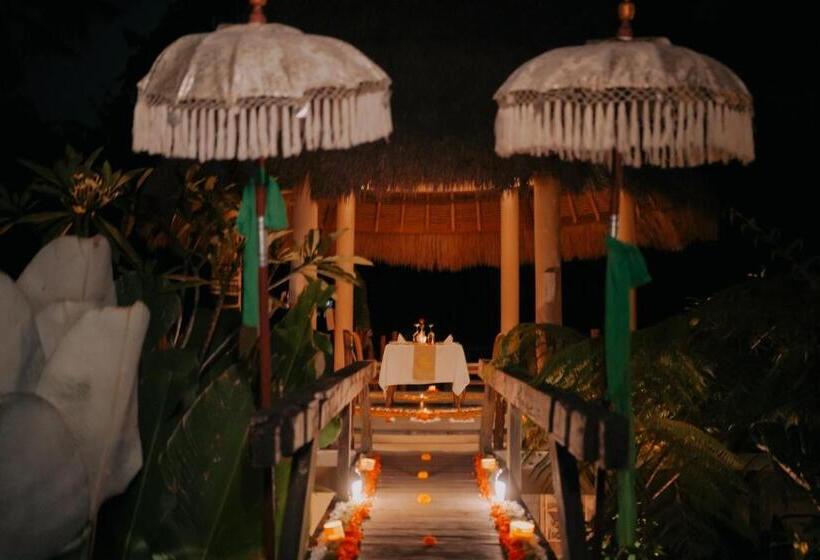 هتل The Alena Resort A Pramana Experience