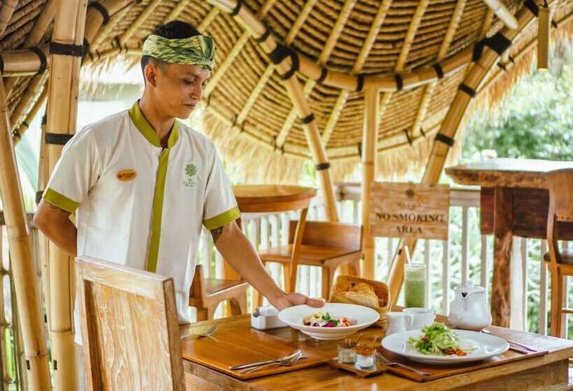 هتل The Alena Resort A Pramana Experience