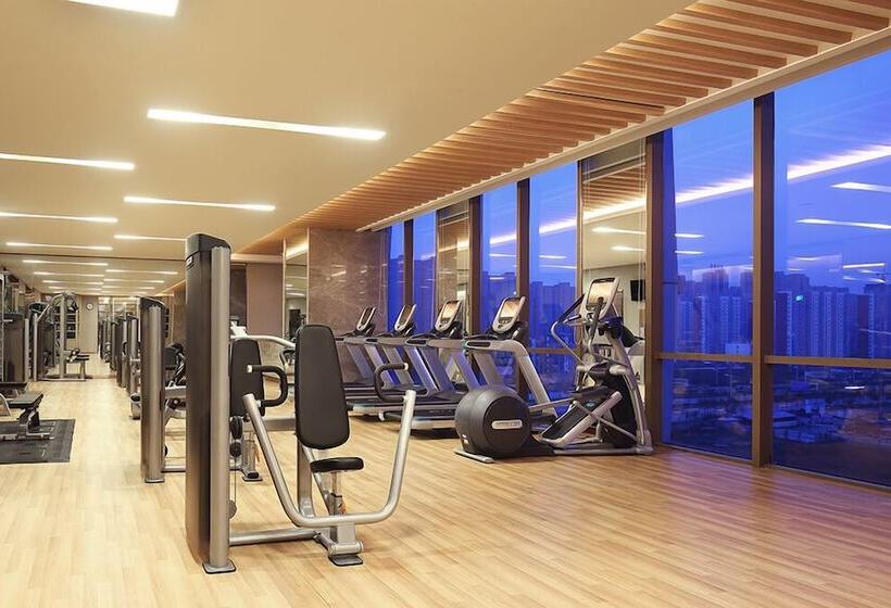 هتل Wanda Realm Taian