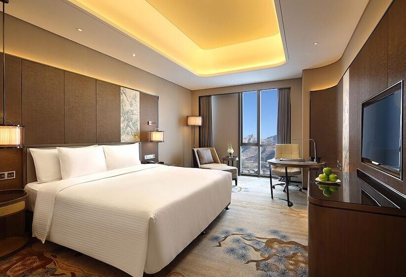 هتل Wanda Realm Taian