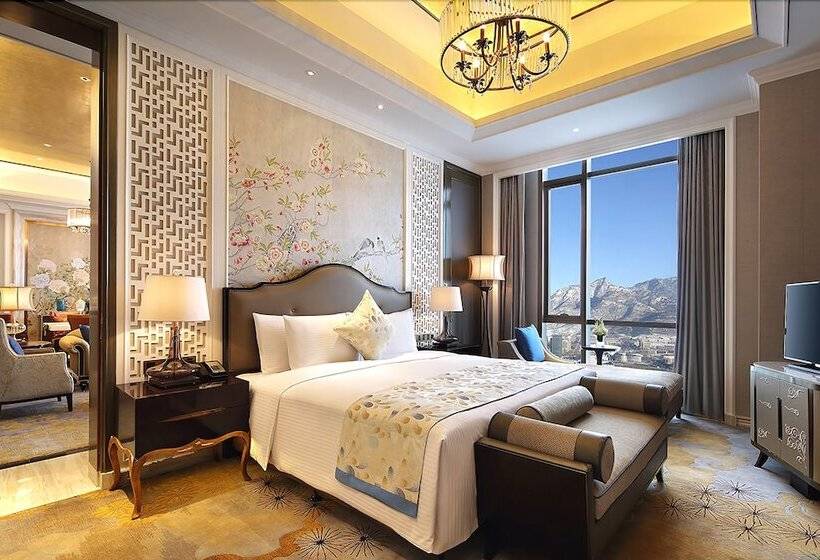 هتل Wanda Realm Taian