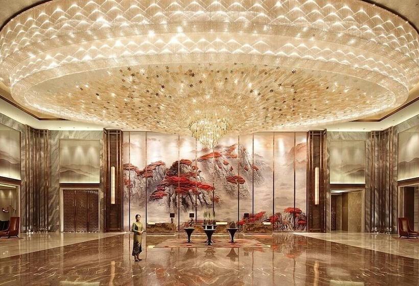 هتل Wanda Realm Taian