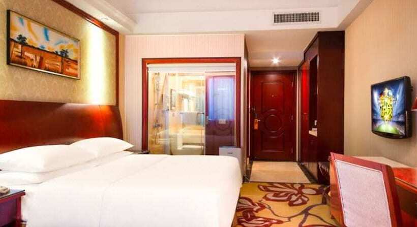 Vienna Hotel Shenzhen Bao An Fanshen Metro Station