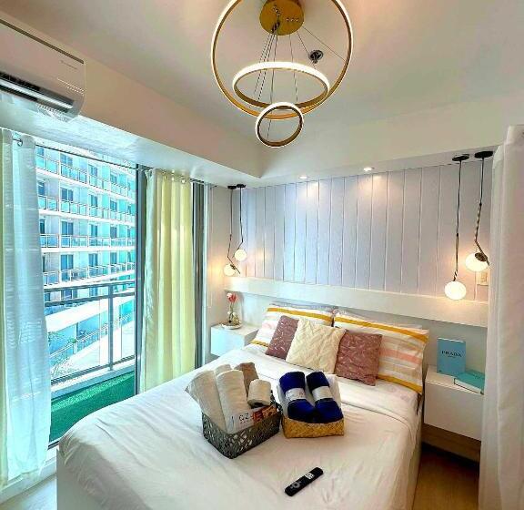هتل Azure Paranaque Staycation By The Lush Bahamas
