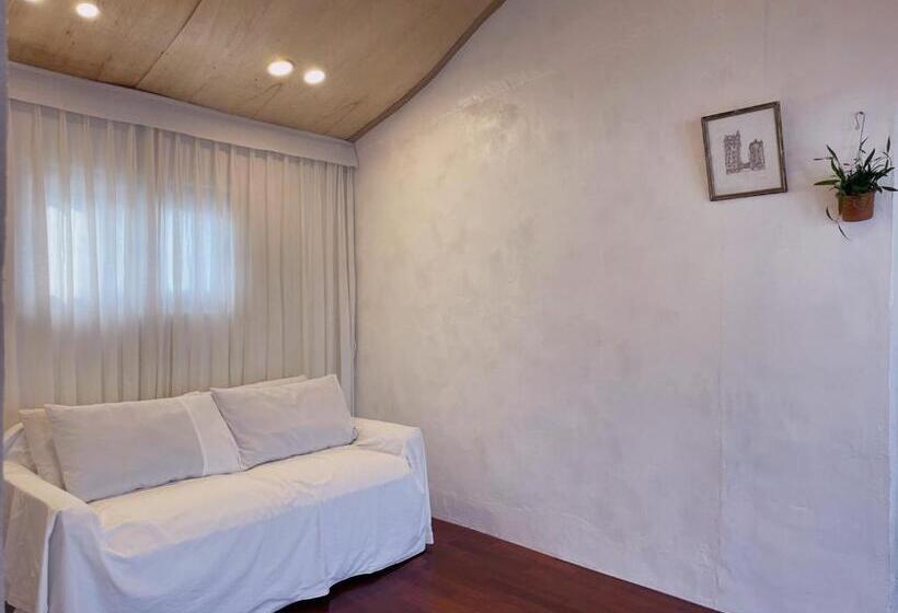 بنسيون Moonlight & Small House