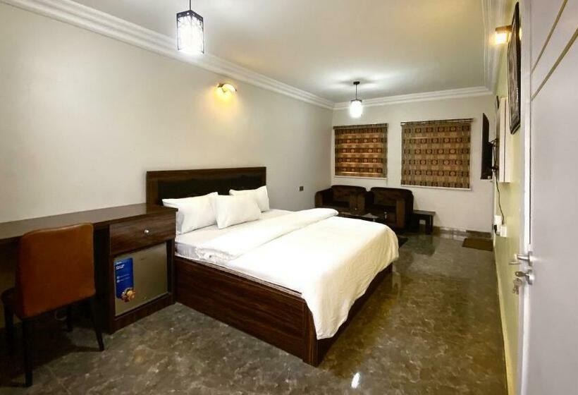 هتل Mok Apartments & Suites