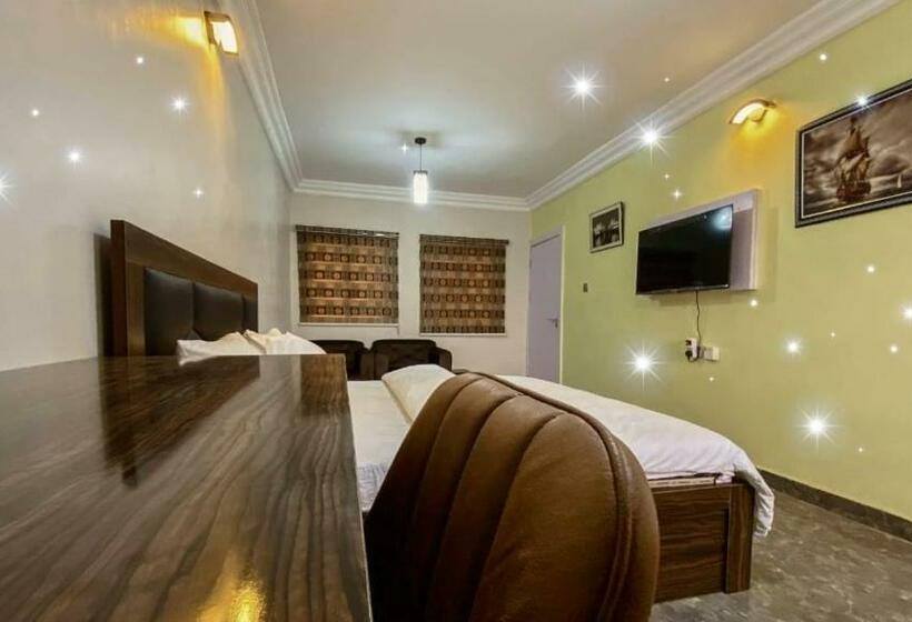 هتل Mok Apartments & Suites