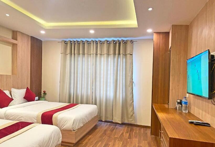 هتل Nilakantha Pvt. Ltd