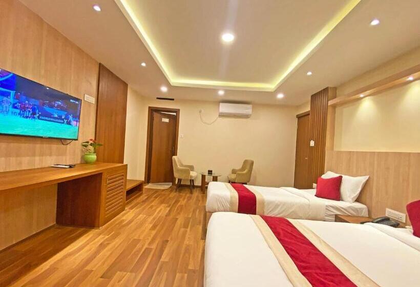 هتل Nilakantha Pvt. Ltd