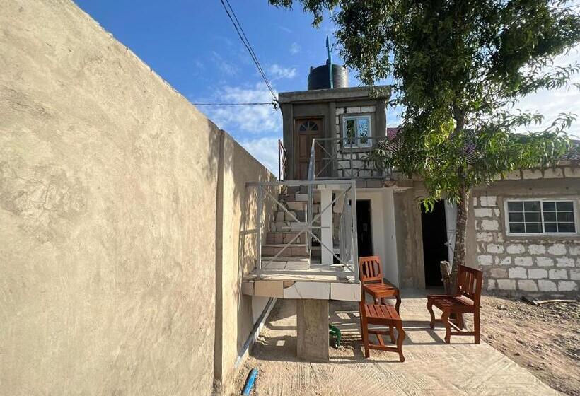 پانسیون Terrapin Village And Hostel