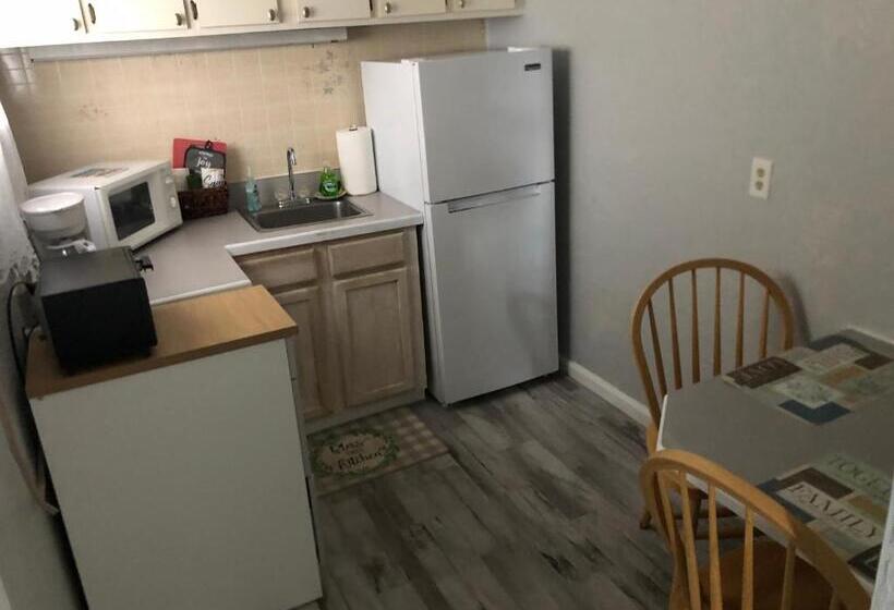 Surfside Suites