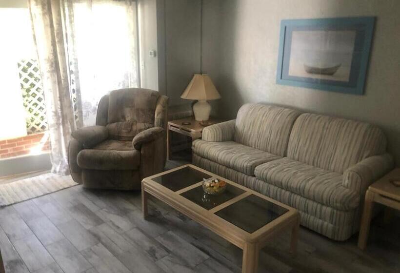 Surfside Suites