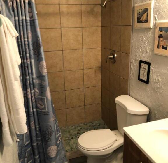 Surfside Suites