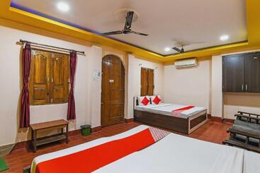 Oyo Flagship Hotel Ashirbad Deluxe
