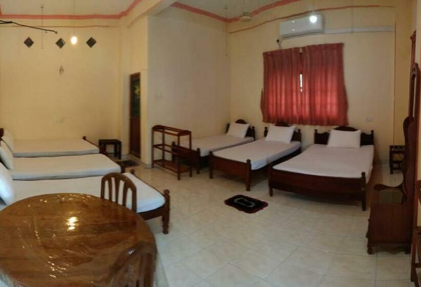 فنادق الكبسولة Sunila Family Rest Anuradhapura