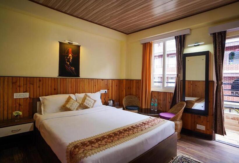 هتل Hill Queen Near Sherpa Gumba Darjeeling Mall 5 Min Couple Friendly