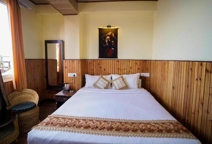 هتل Hill Queen Near Sherpa Gumba Darjeeling Mall 5 Min Couple Friendly
