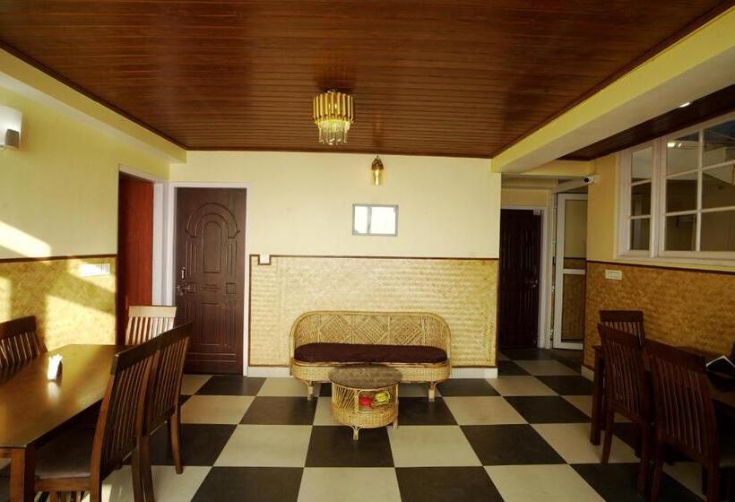 هتل Hill Queen Near Sherpa Gumba Darjeeling Mall 5 Min Couple Friendly