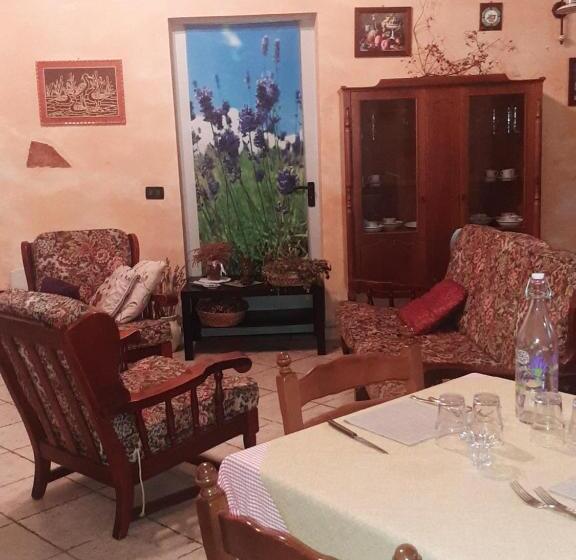 ホテル Residenza Rurale L Antico Castagneto