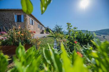 تختخواب و صبحانه Suite Con Bagno In Villa Esclusiva Urbino