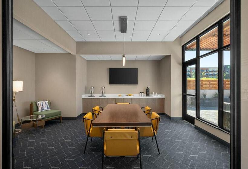 هتل Courtyard By Marriott Pocatello